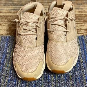 Reebok Furylite Sneaker Size 8